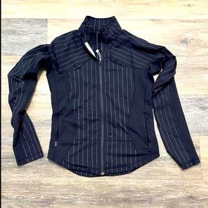 LULULEMON Black Pin Stripe SZ4/6